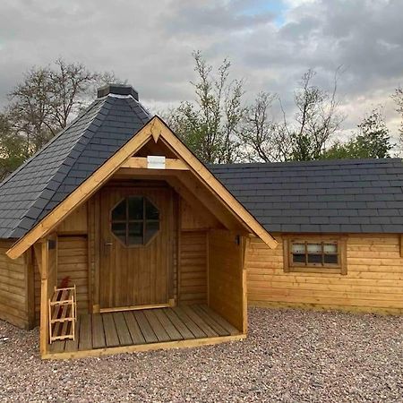High Quality Cabin With Views Of Ben Nevis Banavie Esterno foto