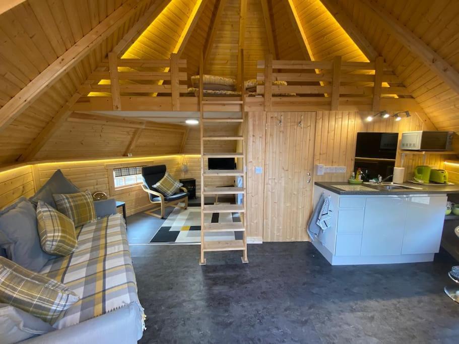 High Quality Cabin With Views Of Ben Nevis Banavie Esterno foto